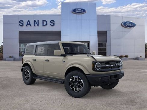 New 2026 Ford Bronco Outer Banks AWD/4WD image 7