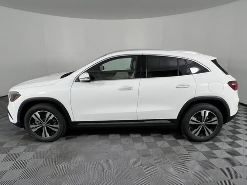 New 2026 Mercedes-Benz GLA 250 4MATIC image 9