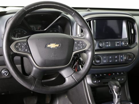 Certified 2022 Chevrolet Colorado Z71 w/ Safety Package image 11