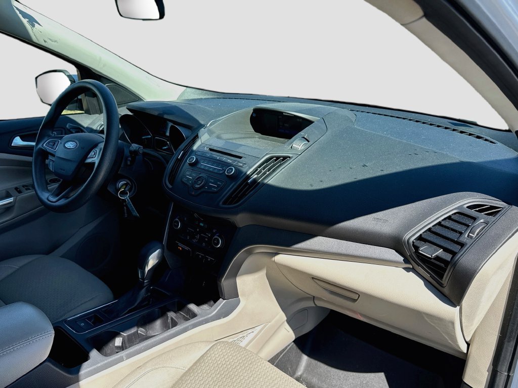 Used 2018 Ford Escape SE FWD image 36