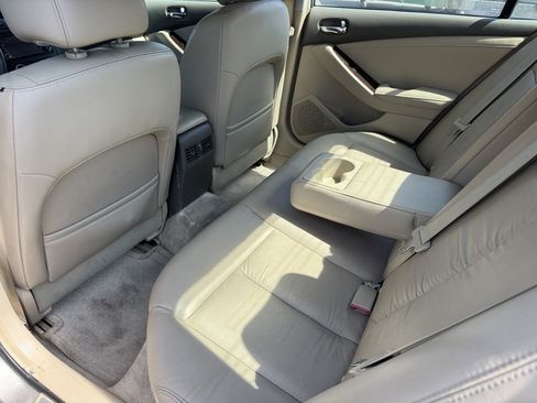 Used 2011 Nissan Altima 2.5 SL w/ Technology Pkg FWD image 15