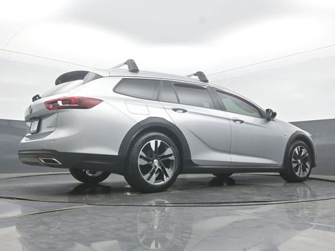 Used 2019 Buick Regal Essence w/ Driver Confidence Package I AWD/4WD image 78