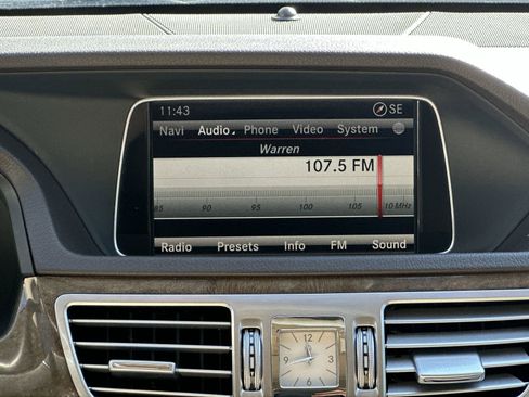 Used 2015 Mercedes-Benz E 350 Sedan image 26