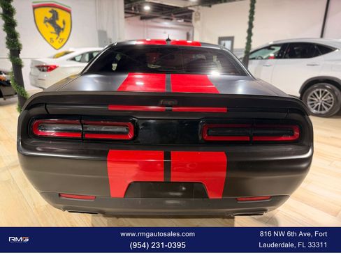 Used 2022 Dodge Challenger R/T Scat Pack RWD image 6