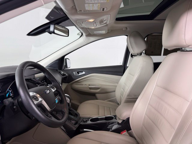 Used 2015 Ford Escape Titanium FWD image 19