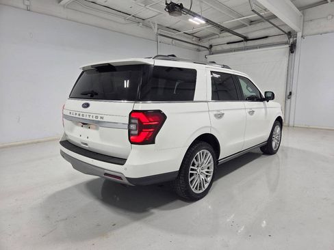 Used 2024 Ford Expedition Limited AWD/4WD image 10