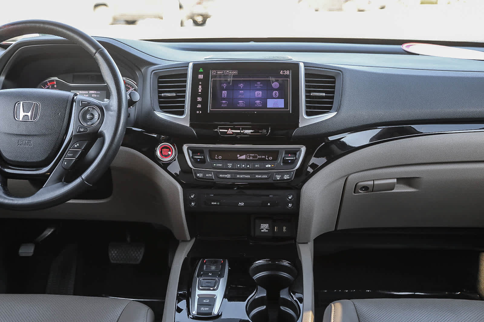 Used 2016 Honda Pilot Elite image 12