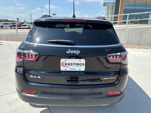 Used 2023 Jeep Compass Limited AWD/4WD image 4