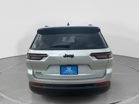 Used 2024 Jeep Grand Cherokee L Laredo AWD/4WD image 5