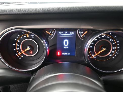 Used 2020 Jeep Wrangler Sport image 7