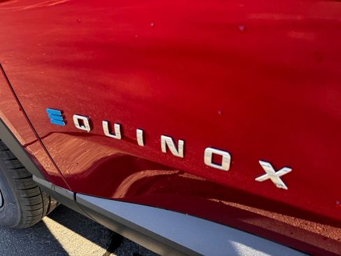 New 2026 Chevrolet Equinox EV LT w/ Comfort Package image 31