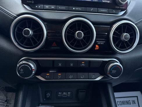 Used 2025 Nissan Sentra SV image 11