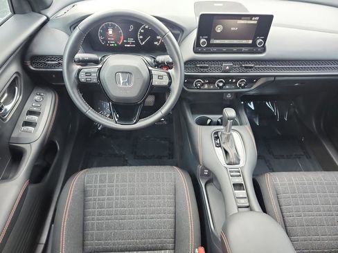 Used 2025 Honda HR-V Sport image 17