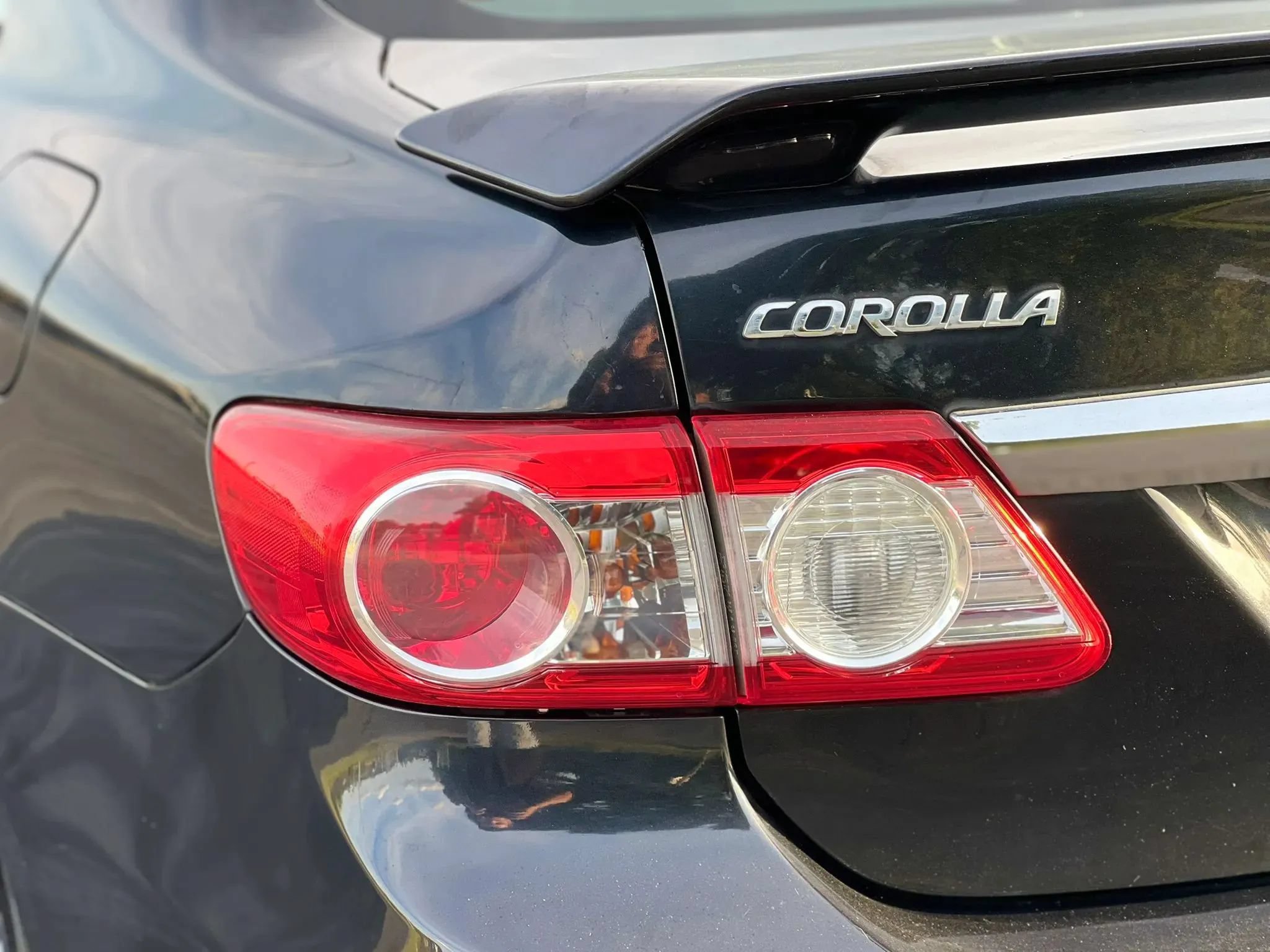 Used 2013 Toyota Corolla S w/ Premium Complete Pkg FWD image 11