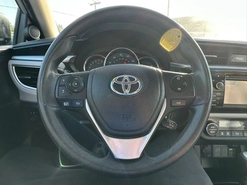 Used 2016 Toyota Corolla LE FWD image 29