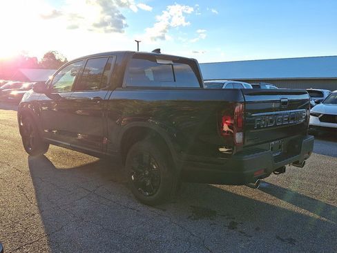 New 2026 Honda Ridgeline Black Edition image 4