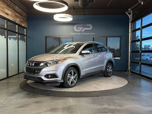 Used 2022 Honda HR-V EX image 7