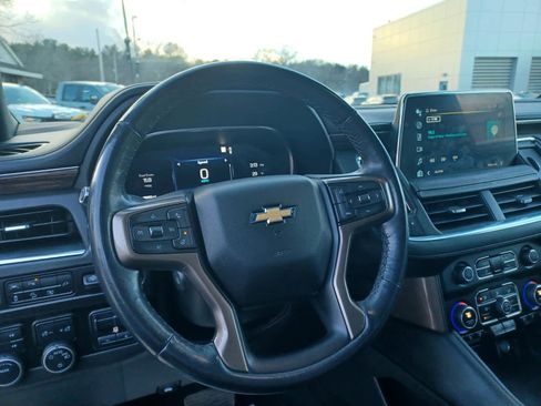 Used 2022 Chevrolet Tahoe High Country w/ Premium Package image 9