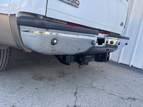 Used 2007 Ford F350 Lariat RWD image 7