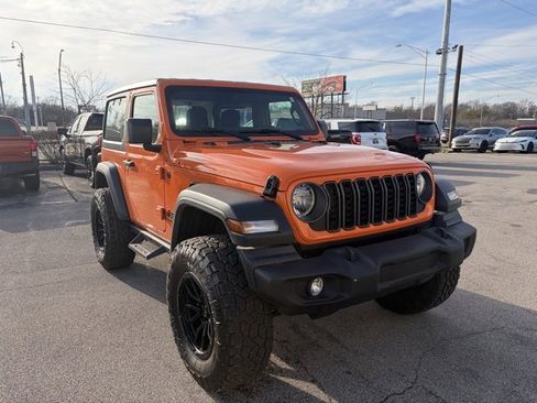 Used 2025 Jeep Wrangler Sport image 10