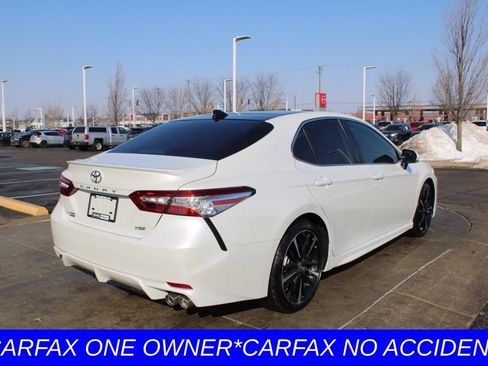 Used 2020 Toyota Camry XSE image 7