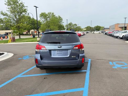Used 2014 Subaru Outback 2.5i Premium w/ Moonroof Package AWD/4WD image 6