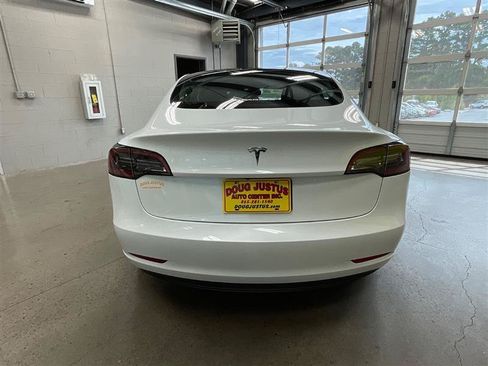 Used 2023 Tesla Model 3 Standard Range RWD image 4