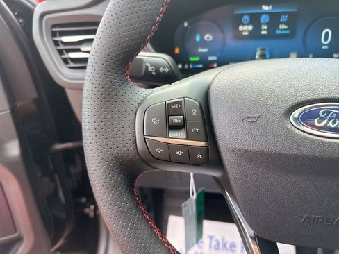 New 2025 Ford Escape ST-Line Elite w/ Tech Pack #2 image 29