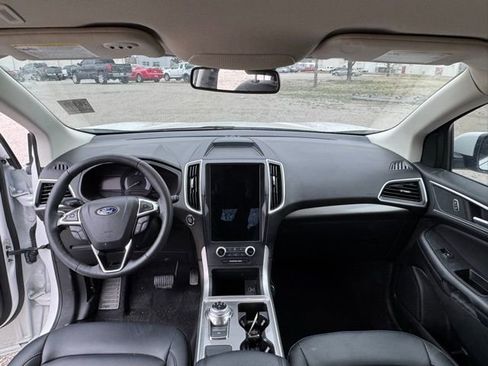 Used 2024 Ford Edge SEL w/ Convenience Package image 14