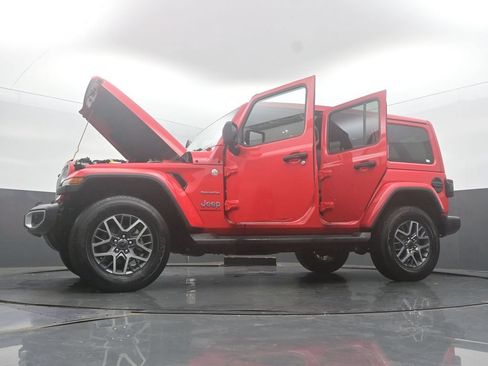 Used 2024 Jeep Wrangler Unlimited Sahara w/ Technology Group AWD/4WD image 63
