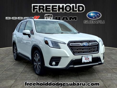 Certified 2023 Subaru Forester Limited AWD/4WD image 1
