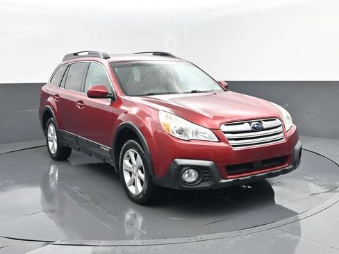 Used 2013 Subaru Outback 2.5i Premium AWD/4WD image 3