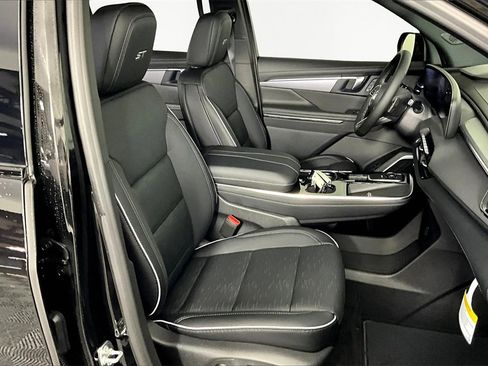 New 2026 Buick Enclave Sport Touring w/ Power Package image 12