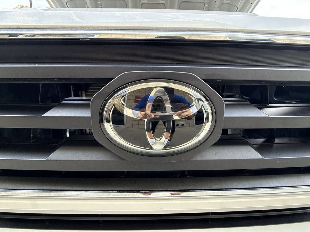 Used 2023 Toyota Tacoma SR5 RWD image 30