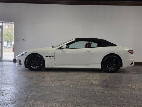 Used 2018 Maserati GranTurismo Sport image 25