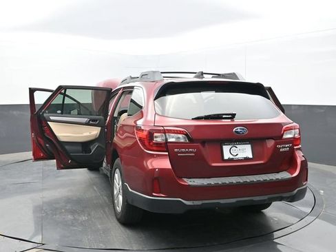 Used 2017 Subaru Outback 2.5i Premium AWD/4WD image 64