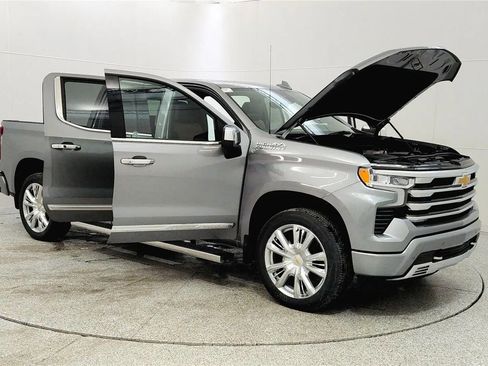 New 2026 Chevrolet Silverado 1500 High Country AWD/4WD image 9