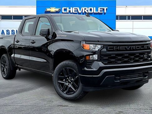 New 2026 Chevrolet Silverado 1500 Custom image 1