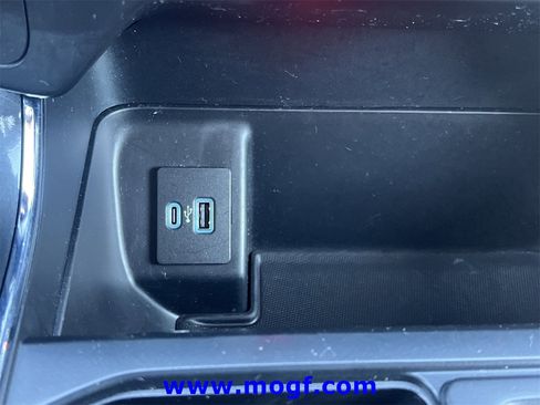 Certified 2022 Ford F150 XLT w/ Equipment Group 302A High image 13