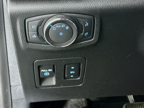 Used 2019 Ford F150 XLT w/ Equipment Group 302A Luxury image 16