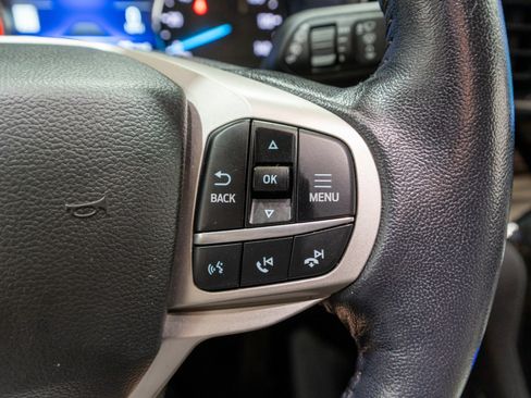 Used 2022 Ford Explorer Limited w/ Equipment Group 301A image 27