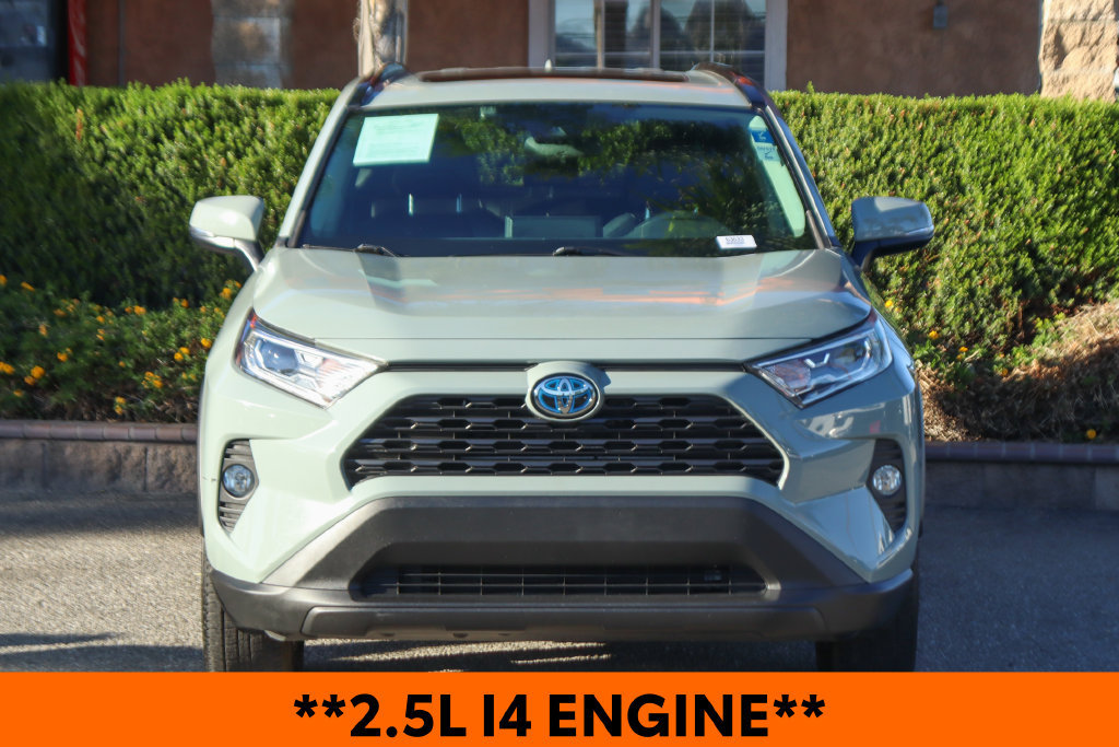 Used 2021 Toyota RAV4 XLE Premium AWD/4WD image 3