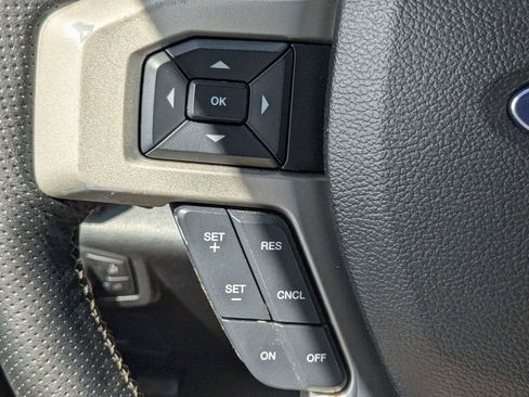 Used 2016 Ford F150 Lariat image 28