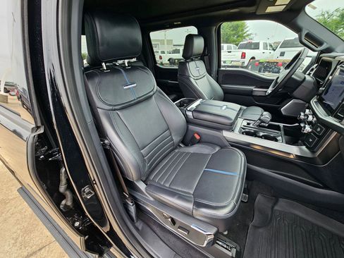 Certified 2025 Ford F150 Platinum w/ Equipment Group 702A High AWD/4WD image 33