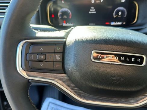 Used 2024 Jeep Wagoneer L Series III w/ Flexible Seating Group image 22