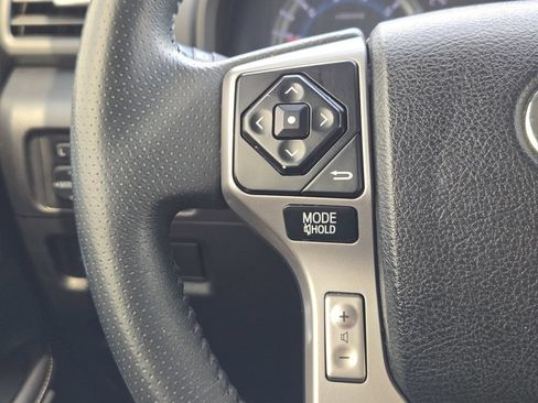 Used 2017 Toyota 4Runner Limited AWD/4WD image 29