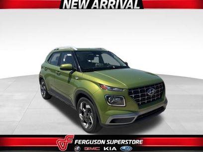 Used 2023 Hyundai Venue SEL w/ Cargo Package