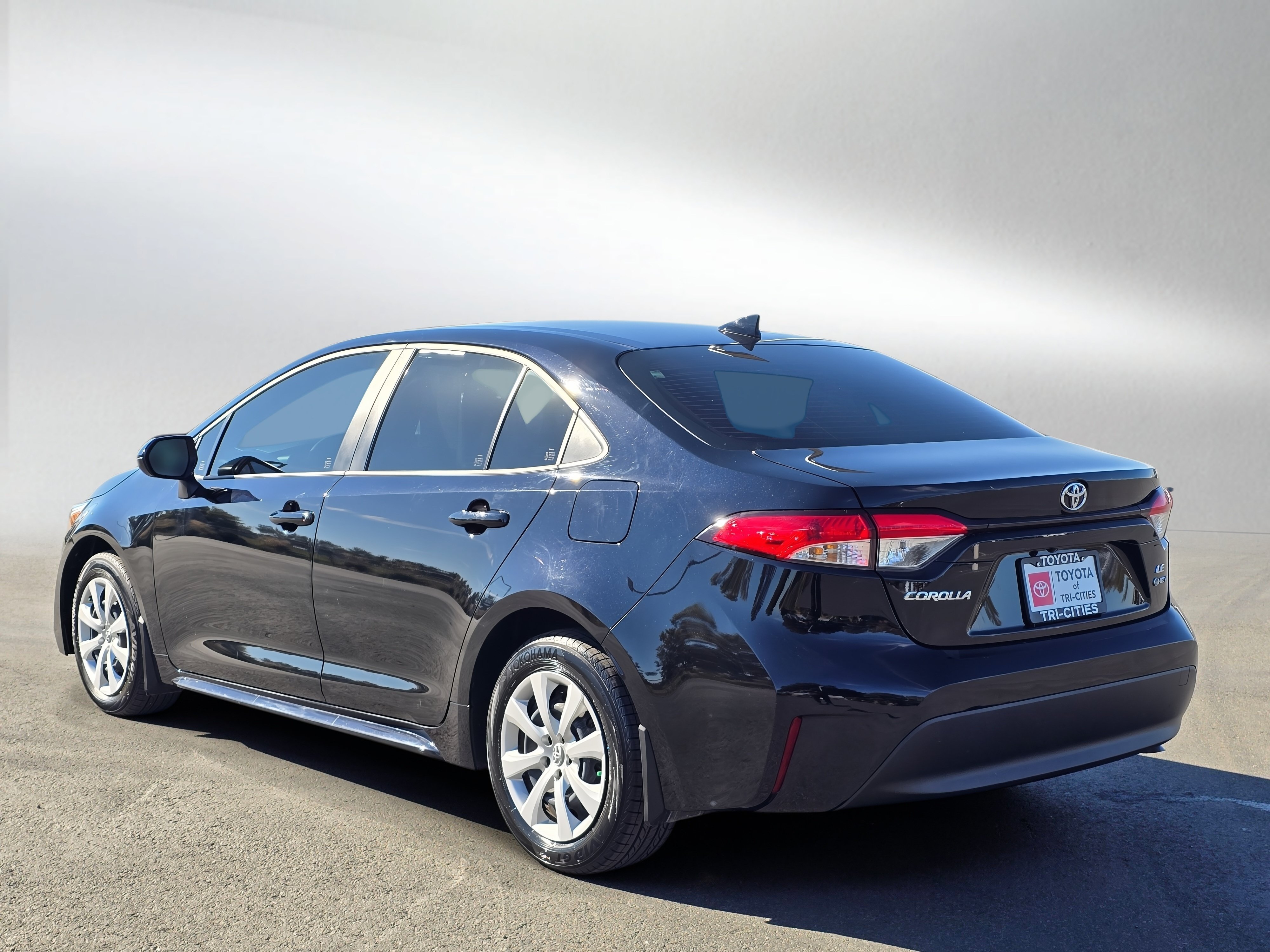 Certified 2026 Toyota Corolla LE FWD image 3