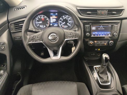 Used 2020 Nissan Rogue S FWD image 22
