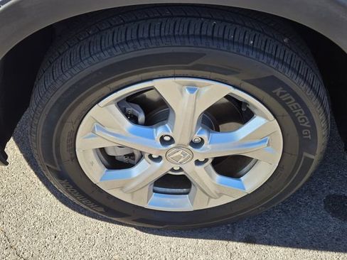 Certified 2023 Honda HR-V LX image 10